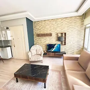 House In The Center Of Kadikoy Istanbul